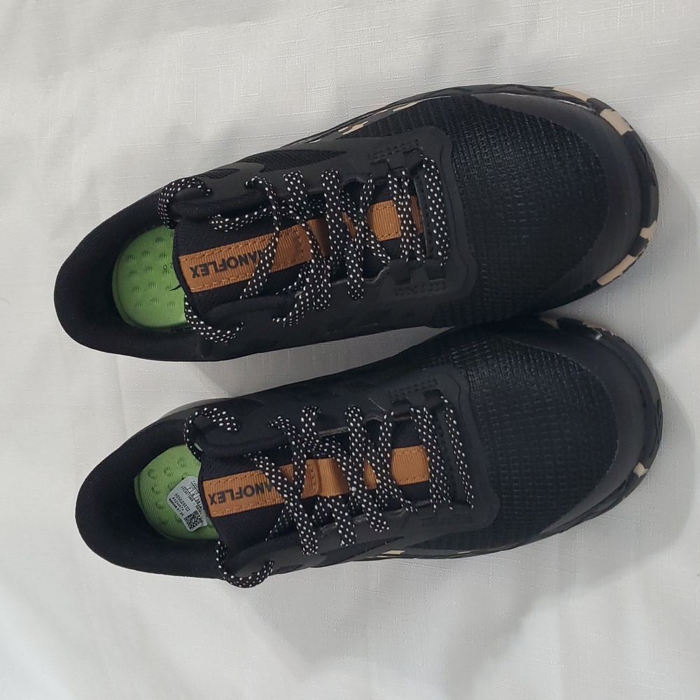 Reebok Black and Brown Athletic Women's Work Shoes 7M